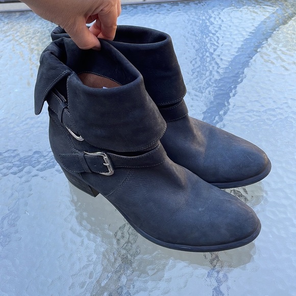 Donald J Pliner Women’s 'Danee' Black Boots 11 M - Picture 4 of 8